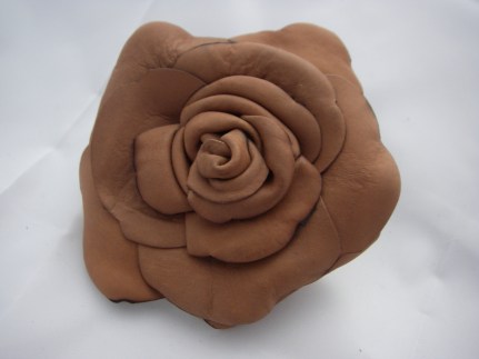 breloques-fleur-cuir-marron-clair-366516-imgp4339-3775b_big