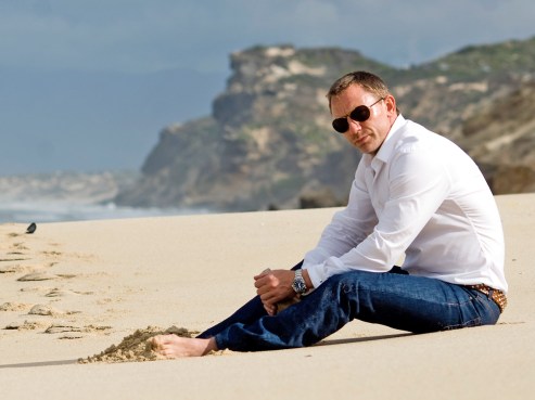 Daniel-Craig-Beach