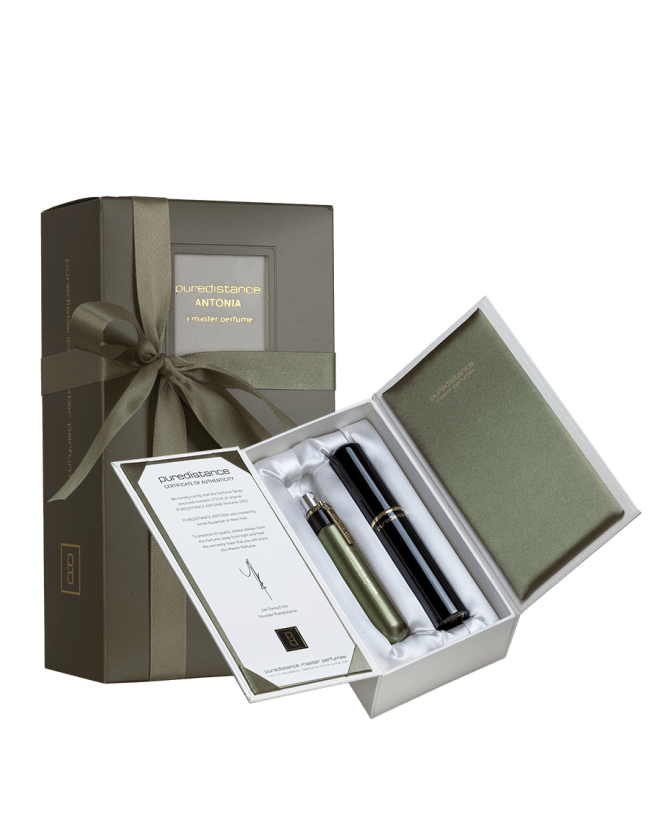 puredistance-Antonia-master-perfume-17.5ml-giftbox-st-02